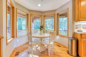 Iron Mountain Spacious Secluded Lodge with Hot Tub & Game Room - Image 4