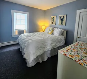 Garden Oasis Historic Area Bristol, 3 Bedroom, 4 beds on 2nd Floor Onsite Parkng - Image 4