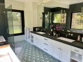 New Family Friendly Home in Mill Valley - Image 3