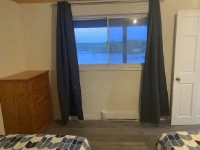 Chalet Drive - Lakefront Cottage - Image 4