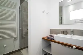 Luxury Beachfront Villa Ciovo Joy 1 with Pool, Gym - Image 5
