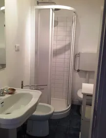 Hus med havudsigt terrasse, svømmehal, solarium, privat strand inklusive ideel til 4 - Image 2