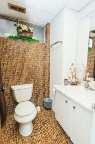Spacious Suite by the Lake, Great Neighbourhood! FREE Airport Pick-up - Image 2