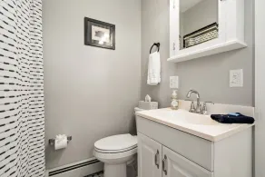 Beautiful Cottage In Downtown Bristol - Image 2
