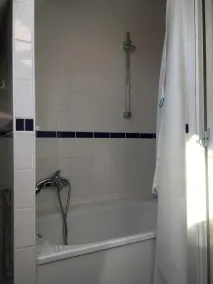 Recientemente renovado casa junto al mar - Image 2