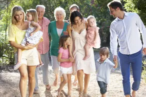 Family vacation with grandma/grandpa in a central location in southern Hesse /12P/ near a swimming lake - Image 2