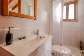 44246 Finca-klostret, Spanien - Image 3