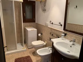 Casa In Campagna con Piscina - Image 2