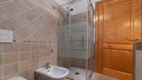 InstaView - One Bedroom Apartment, Sleeps 4 - Image 3