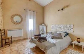 Awesome home in Artigues - Image 4