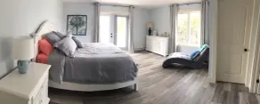 Belle nouvelle maison de 5 chambres avec front de mer avec plus de 3000 sq. Ft of Living Space! - Image 4