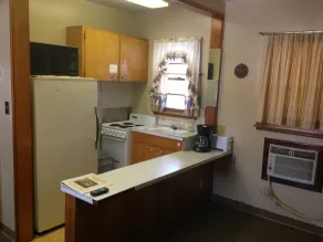Jamestown Motel - Image 4
