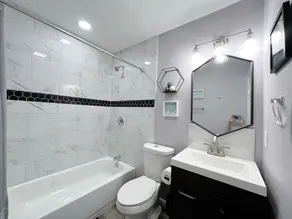 Rhode Island Stylish Studio Duplex - Image 2