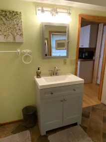 Lake Champlain Cottage - Image 2