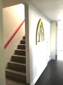 Designer Pad ★ Heart of Hollywood ★ 2 Parking privé pour voiture - Image 2