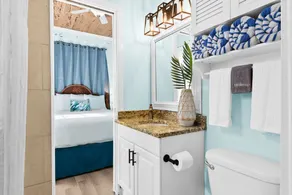 Suite w/ Shared Pool, High-Speed WiFi - Steps to the Beach, Snowbird-Friendly - Image 4