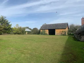 Large farmhouse north of Angers, 13 bedrooms with a swimming pool, 2 minutes from Les Briottières - Image 5
