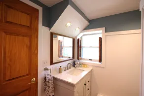 The Boathouse 4 Bed 2 1/2 Bath Lake Home  - Image 2
