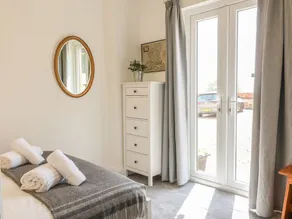 THE COACH HOUSE, pet friendly, luxury holiday cottage in Teignmouth - Image 5