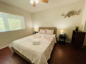 2-12 people 4 bedrooms 6 beds 2 bathroom, free parking, pets friendly - Image 5