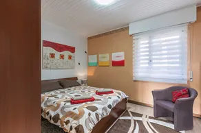 Comfortable Apartment with Mountain View – Casa Aria - Image 5