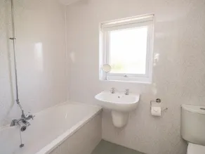 POW-WOW SHORE COTTAGE, pet friendly, with open fire in Annan - Image 2