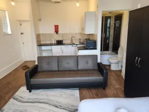 1 Bed Flat - Sleeps 3 - Parking - Wifi - Image 3