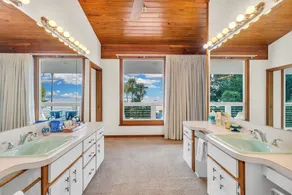 Osprey Bay Villa on the Bay! Spectacular Sunsets, Pool, Hot Tub & Private Dock! - Image 2