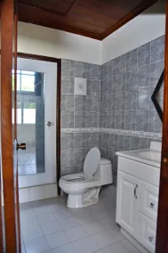 Villa 5 Chambres en Bord de Mer - Image 4
