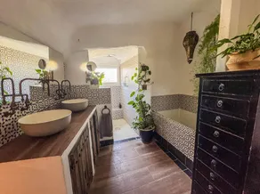 Large cave house for up to twelve guests - Image 4