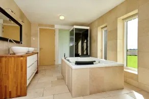 Stately Villa in Wierum with Fantastic Views & Hot Tub - Image 3