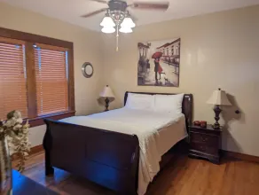 Cozy House  only minutes to  Lake Palestine & Pine Dunes Golf Course - Image 5