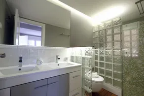 Spacious Beachfront Duplex for 12 - Image 3