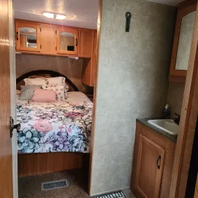 Deluxe Camper at a RV park - Image 3