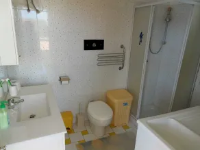 Wohnung 5 Zimmer - 50 Meter vom Meer entfernt! - Image 3