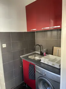 5 minutes from the station. Located between Paris, Disneyland & Asterix - Image 2