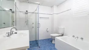 Del Rae 6 25 Shoal Bay Road - Image 2