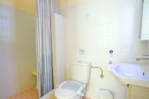 Jasmin Kaminaki: Little apartment next to the beach! 1 bedroom, bathroom, kitchen, garden - Image 3