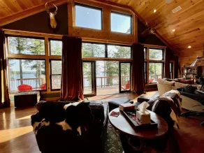 Adirondack Luxury Vacation Home - Image 5