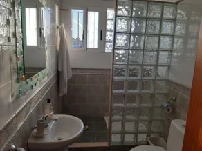 VILLA IN URBANIZZAZIONE MOLTO TRANQUILLA A 15 MIN DEL CAPITALE DI VALENCIA - Image 2