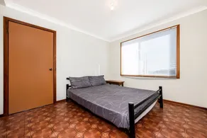 Ninettas View - Budget beachside accommodation - Image 5