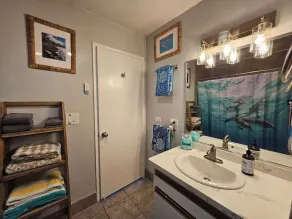 Enjoy ocean views & walk to Black Sand Beach! - Image 3