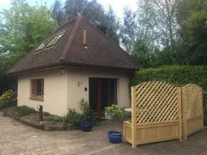 Storslåede Unik og Privat Lodge beliggende i rolige modne haver - Image 4
