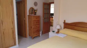 Två sängar två bad (ett med walkin dusch) Apt. med säsongsuppvärmd 10X5pool - Image 4