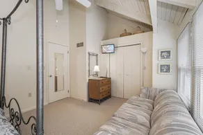 180 Degrees - Image 5