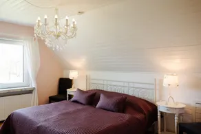 Modern family accommodation just 5 minutes from the lake - Image 4