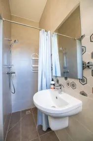 Ta' Mari is an eco-friendly duplex with private pool. Views 360 degree. - Image 5