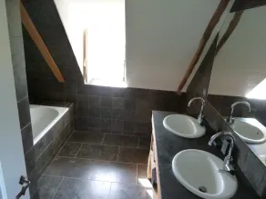 Beautiful family home - Image 3