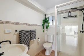 \"Freedom on Sunset Strip\" Absolute Sea Front Home - Image 3