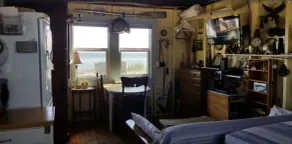 Cozy Beach Bungalow - Image 2